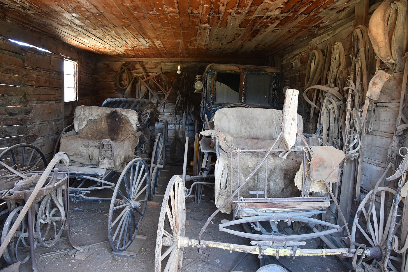 Meeteetse blacksmith shop historic cabin in Cody WY